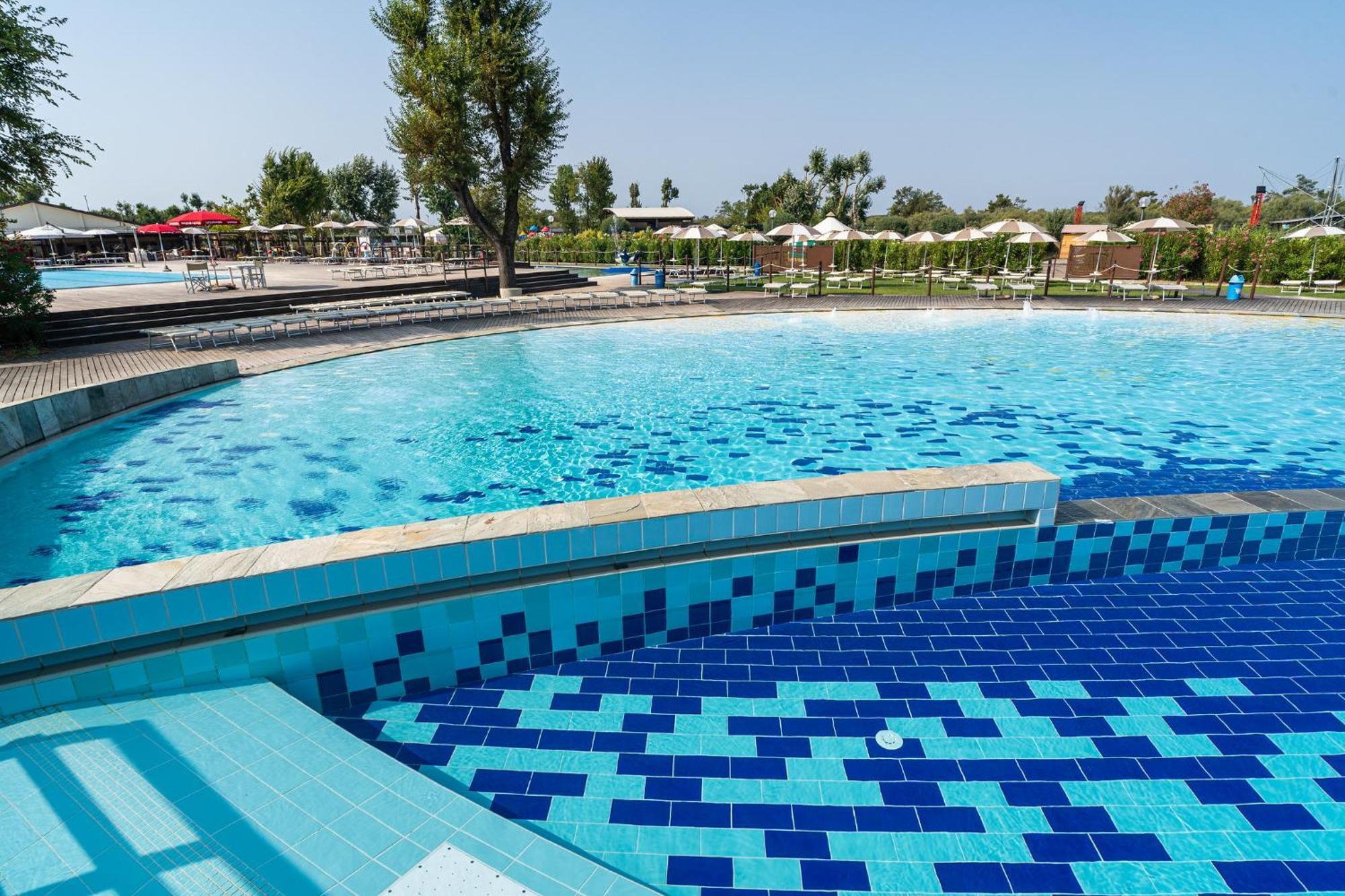 Club Del Sole Spina Family Collection Otel Lido di Spina Dış mekan fotoğraf